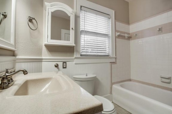 5802 Moticello Master bath