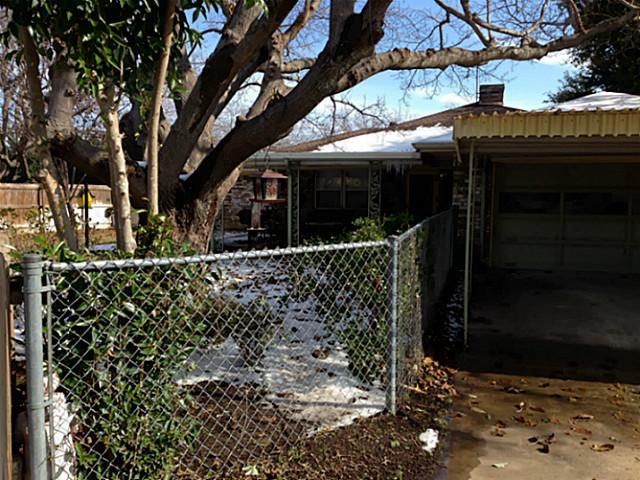 607 Bush garage