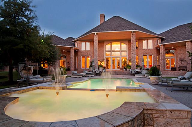 710 S White Chapel pool
