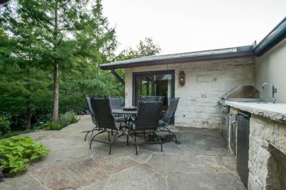 7151 Greentree back dining