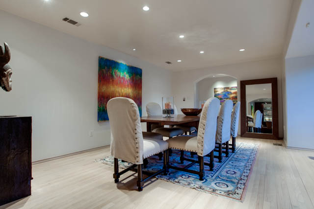 7231 Twin Tree dining