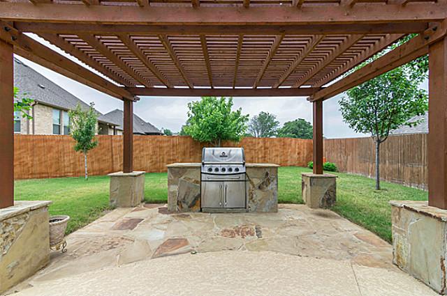 7929 Green Valley Pergola