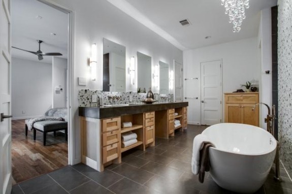 8519 Swananoah master bath
