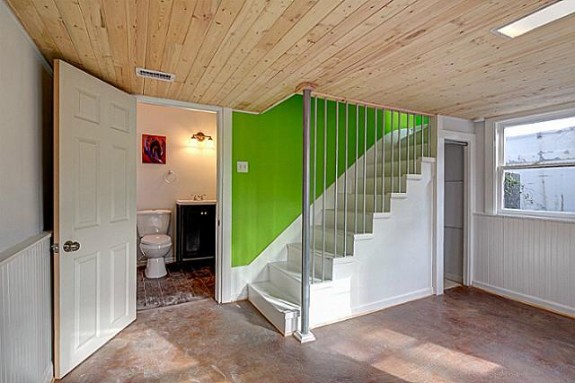 9003 Groveland Powder room staircase