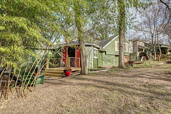 9003 Groveland Side