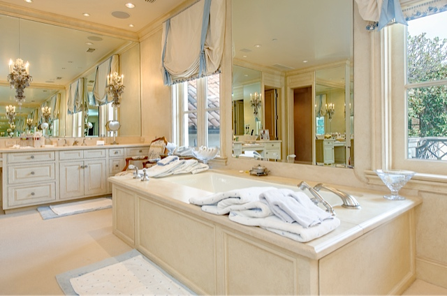 9434 Alva Court Master tub