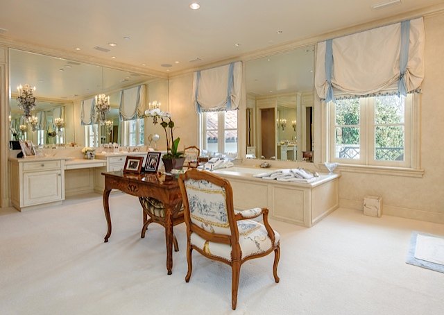 9434 Alva Ct master bath