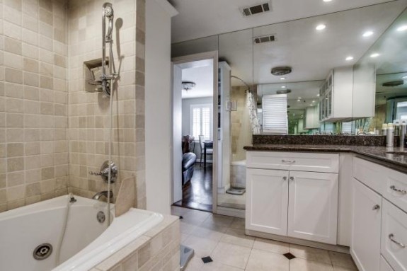 9520 Lake Highlands Master Bath