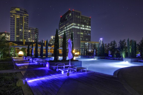 Azure Pool pretty