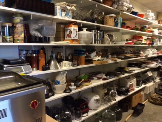 Diane Cheatham's pantry4