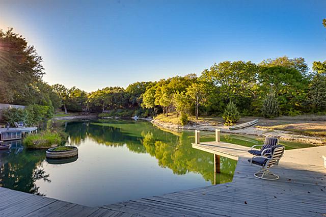 Harbor Town Pond