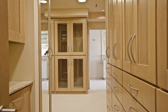 LaTour penthouse master closet hers