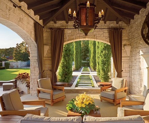 Lance Armstrong backyard