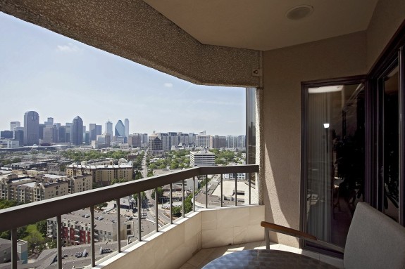 Latour penthouse patio