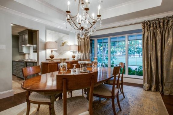 Lindhurst Dining
