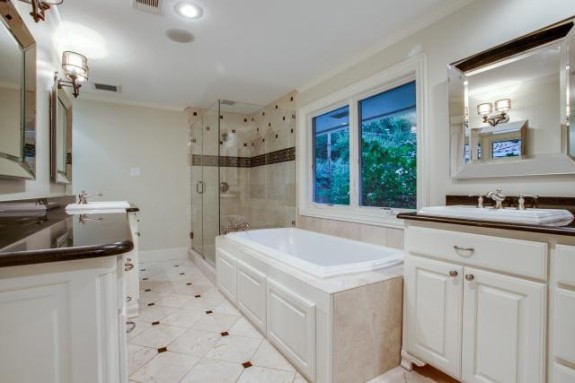 Lindhurst Master Bath