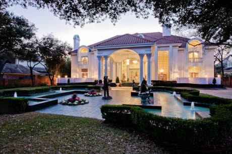 Mary Kay Mansion Pool