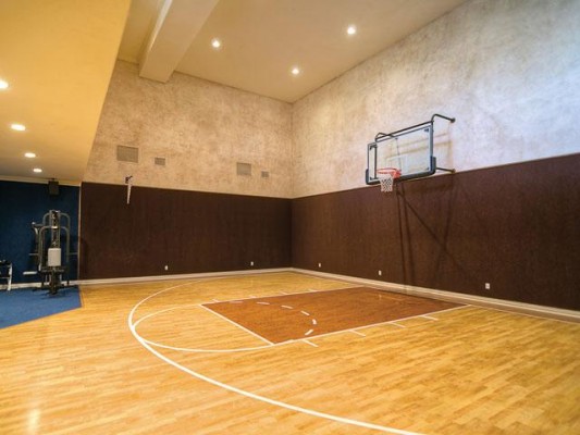 Mira Vista BBcourt