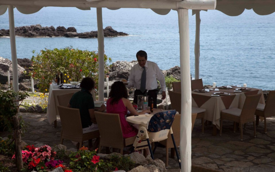 Santavenere Hotel high chair