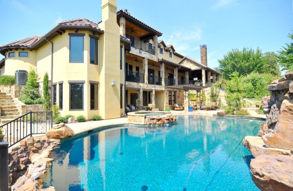 hunter house 3.jpg pool