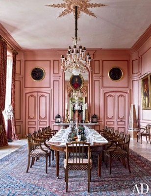item4.rendition.slideshowWideVertical.timothy-corrigan-08-formal-dining-room-chateau-du-grand-luce