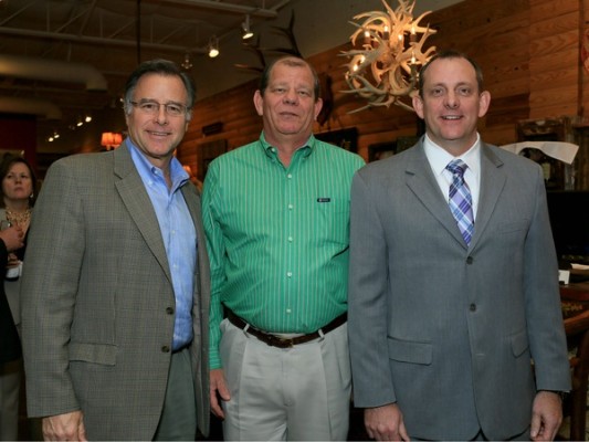 stephen-akin-chic-henderson-marvin-jolly-anteks-christmas-party_160535